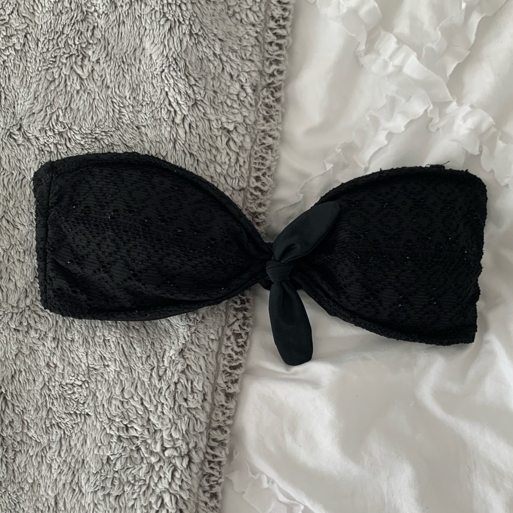 Black Strapless Bathing Suit Top.